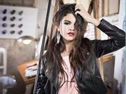 525x394_Selena-Gom Селена Гомез представила новый каталог Adidas NEO label